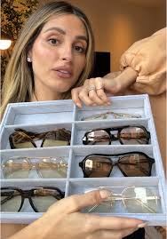 Vintage Oversized Retro Sunglasses Trend for Fall