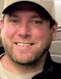 Kenneth Knickerbocker's Instagram, Twitter & Facebook