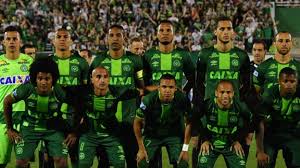 Ante el equipo verdeamarelho, los cafeteros buscarán recuperar lo perdido ante venezuela y. Colombia Plane Crash 71 Dead On Brazil Soccer Team S Charter Flight Cnn