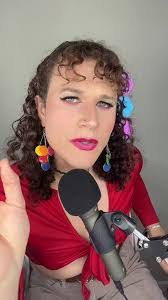 Colleen Ackerman's Instagram, Twitter & Facebook