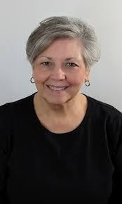 Becky Belcher's Instagram, Twitter & Facebook