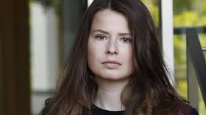 She is an actress, known for without us (2021), titel, thesen, temperamente (1967) and. Interview Mit Luisa Neubauer Corona Und Die Klimakrise Hangen Eng Zusammen Dlf Nova