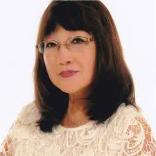 Coffee & Conversations with Leslie and Winnie Davis!