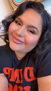 Karla Pack's Instagram, Twitter & Facebook