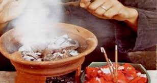Kemenyan translation on other language: Ngeri Para Dukun Bakar Kemenyan Desak Kpk Periksa Ahok Jpnn Com
