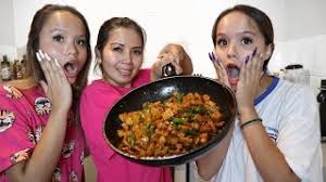 Nevertheless, they lashed out at some followers who stole their contents from their onlyfans accounts and shared them on twitter and different social media handles. The Connell Twins Youtube Channel Analytics And Report Powered By Noxinfluencer Mobile