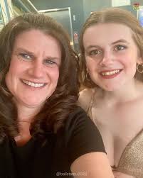 Hi! I'm Kylie Woods and I'm from Avon, Indiana! I am 100% committed to Ball  State to major in social work! I am a competitive dancer and am hoping to  continue dancing