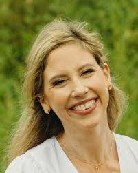 Michelle Mandel's Instagram, Twitter & Facebook