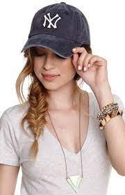 Pin By Quanise Platt On Girl In Cap Baseball Cap Hairstyles Hat Hairstyles Baseball Hat Hairstyles