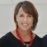 Kim Lanier's Instagram, Twitter & Facebook