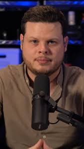 Derek Winner's Instagram, Twitter & Facebook