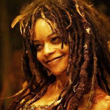 Tia Dalma Calypso In 2020 Pirates Of The Caribbean Tia Dalma Pirates
