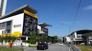 Giant bandar kinrara sc lot f31 & f32, 1st floor, giant hypermarket bandar kinrara, lot 449, jalan bk 5a/1, bandar kinrara, 47100 puchong, selangor services: Puchong Maybank Services Puchong Co