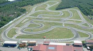 The naples international circuit is located in campania in sarno in the province of salerno. Sarno Sotto Il Vesuvio Una Pista Gioiello Promossa A Pieni Voti Da Schumi E Todt