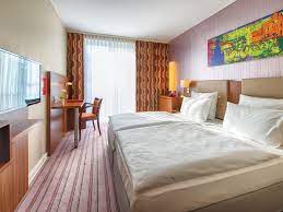Many travelers enjoy visiting the dresden zwinger (0.5 miles), royal palace (residenzschloss) (0.7 miles), and stallhof (0.7 miles). Hotel In Dresden Leonardo Hotel Dresden Altstadt