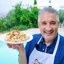 PASTA ALLA GRICIA 🧀🥓 One of Rome's oldest and most underrated pasta  dishes! Imagine the bold flavors of guanciale and pecorino romano melting  into a creamy, peppery sauce—like if Carbonara and Cacio