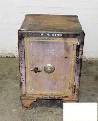 Old Safe Now What Antique Safe Safe Decorative Boxes