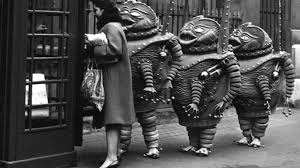 Alien Black And White Hat Riddle Can You Solve The Three Gods Riddle Mental Floss