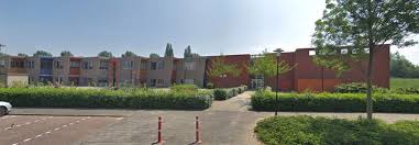 Once the domain is registered, you check the registrar name, which is basically the agency with which. Scholen Besluiten Hand Geven In De Ban Te Doen Vanwege Coronavirus Het Parool