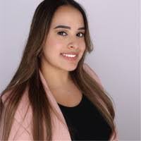 Victoria Calabrese's Instagram, Twitter & Facebook