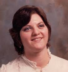 Laurel Watts's Instagram, Twitter & Facebook