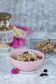 Kokos Kirsch Granola Und Musliriegel Mit Seeberger Ubersee Madchen Rezept Musliriegel Lebensmittel Essen Rezeptideen