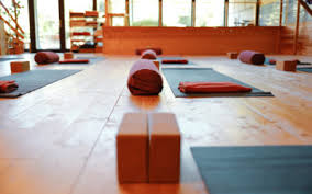 Hours may change under current circumstances Lebensqualitat Durch Yoga Mit Dem Konzept Von Yoga Loft Innsbruck
