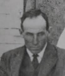 Elizabeth Harwell's Instagram, Twitter & Facebook