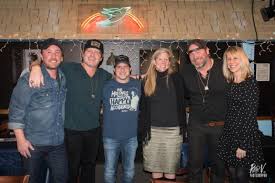 On 10 august 2008, thomas wyreson announced that he was quitting the band, stating that it's just kinda hard to make everything work with the family etc. 6 Lee Brice Jerrod Niemann Country Artist Band And Radio Photos Allaccess Com