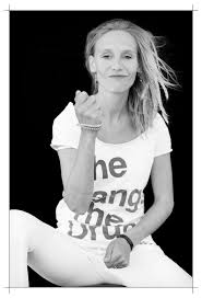 März bringt josephine die kleine matilda ateneri auf die welt und macht mich zur stolzen großmutter. Picture Of Josephine Kroetz