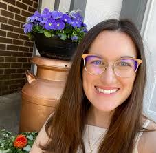 Your New Favorite Gardening Club—Let's Grow Fresh Herbs & Edible Flowers  Together!