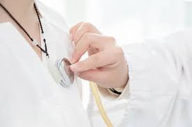 Wenn sie einen hilfebedürftigen patienten in einem normalen bett waschen, ankleiden und pflegen müssen. Pflegegeld Was Muss Man Beachten Bei Der Pflege Durch Angehorige