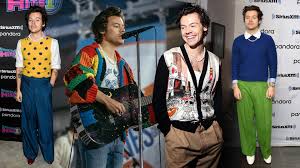 Видео harry styles sings happy birthday to olivia канала amelia cocker. Happy Birthday To Harry Styles King Of Charming Knitwear Vogue
