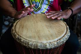 Kendang adalah alat musik tradisional yang secara umum berasal dari pulau jawa. Kenalkan 5 Alat Musik Tradisional Yang Populer Di Indonesia Kiddo Id