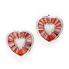 Birthday Gifts For Couples India Send Birthday Gifts To Your Girlfriend In India From Our Online Store At Tajonline Com For More I India Gift Send Birthday Gifts Birthday Gifts For Girlfriend