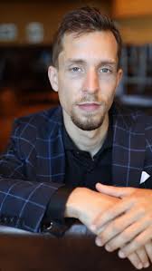 Jazz Connects begins the Solo Piano Series at Ambassador Lounge in  @millenniumhiltonnyc1un featuring Thomas Linger