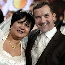 Trennungs Schock Narumol Fluchtet Nach Thailand Und Lasst Bsf Josef Zuruck Frau Traumpaar Thailand