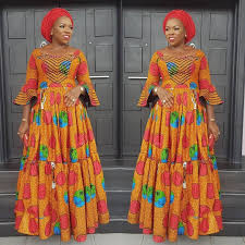 Manche longue de perspecitve et encolure petit bateau. Alwaz Adorable Ankarazone Latest African Fashion Dresses African Print Fashion Dresses African Fashion