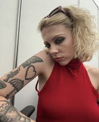 Alannah ❤✨ (wonderousflare)