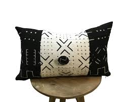 Black And White Lumbar Throw Pillows Black And White Abstract Print Mud Cloth Lumbar Pillow African Tribal Pattern Throw Pillow Natural Cotton From Mali Modern Home Decor In 2020 African Tribal Patterns Boho Throw Pillows Black Pillows