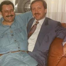 İstifası istenen ankara büyükşehir belediye başkanı melih gökçek ile cumhurbaşkanı recep tayyip. Melih Gokcek In Twitter Hesabi Hack Lendi Playtusu