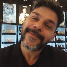 Martin Costa's Instagram, Twitter & Facebook