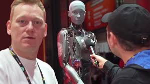 Roboter in der Pflege: Wo stehen wir? [Interview mit Dr. Patrick Jahn]