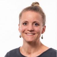 10+ "Esther Leach" profiles