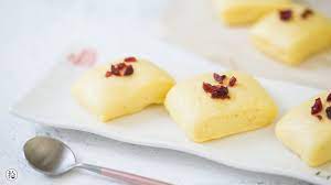 牛奶小米包 把粗粮做得喧软可口 孩子的营养和口感都照顾到咯 拾味爸爸 food camembert cheese sweet