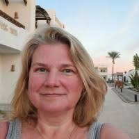 80+ "Suits" profiles