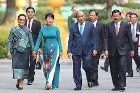 Ông được người việt kính trọng tôn xưng là đại thi hào dân. Lá»… Ä'on Trá»ng Thá»ƒ Thá»§ TÆ°á»›ng Lao ThÄƒm Chinh Thá»©c Viá»‡t Nam Tin Tá»©c Má»›i Nháº¥t 24h Ä'á»c Bao Lao Ä'á»™ng Online Laodong Vn