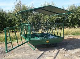 Cattle Hay Feeder On Skids Hay Feeder Feeder Cattle Cattle Barn