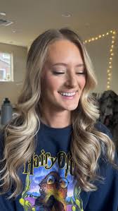 Happy big 3-0 to this pretty lady! 😆🥳, One of my favorite parts about my  job is when brides become friends 💕 I hope you have the best birthday!