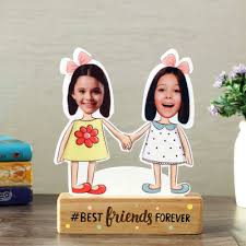Find unique accessories, beautiful keepsakes, practical and decorative items for the home guaranteed to brighten up her day. Personalized Gifts For Her Buy Send Personalized Gifts For Girl Online In India Igp Com